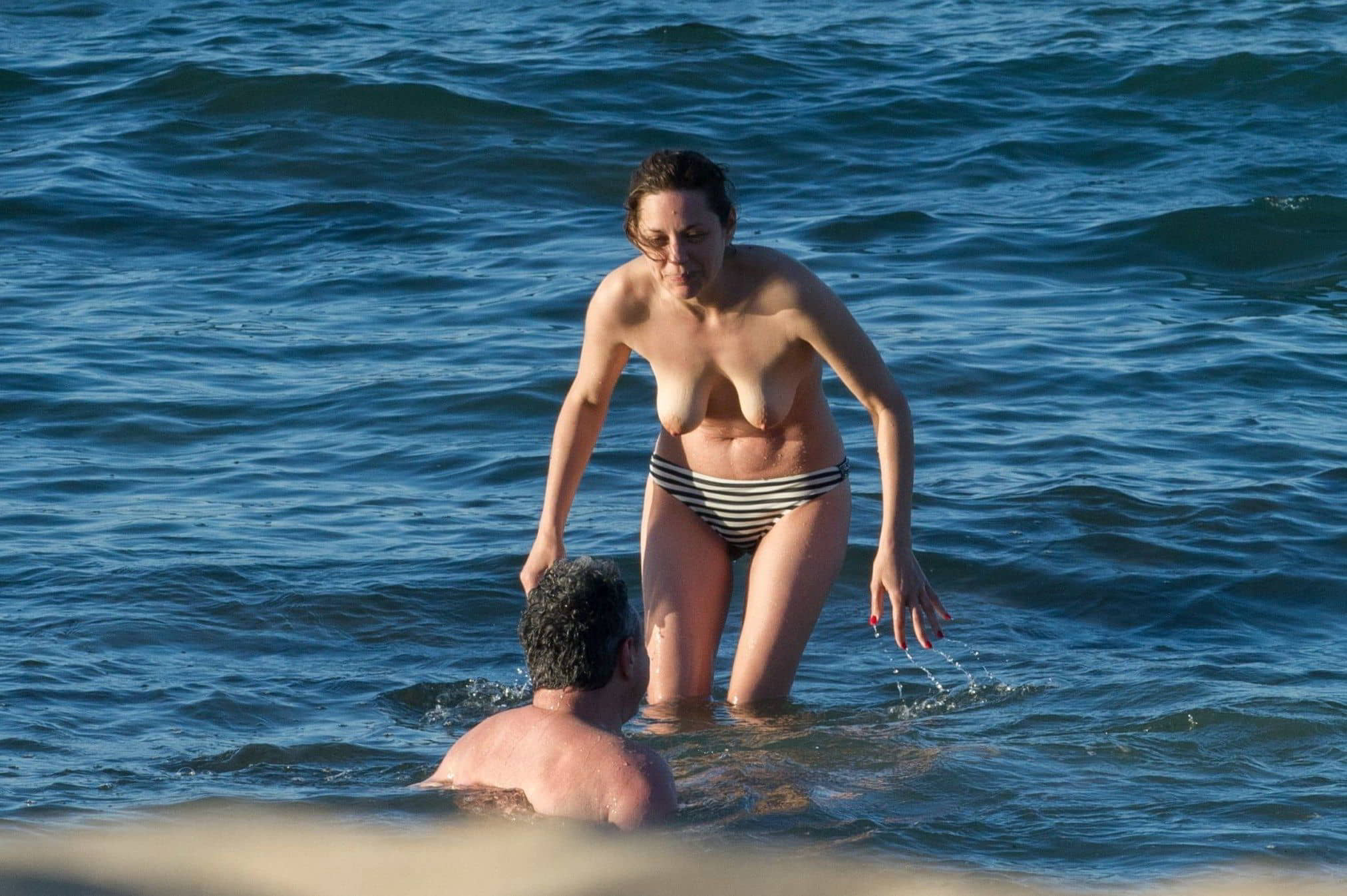 Marion Cotillard Topless On The Island Of Fuerteventura